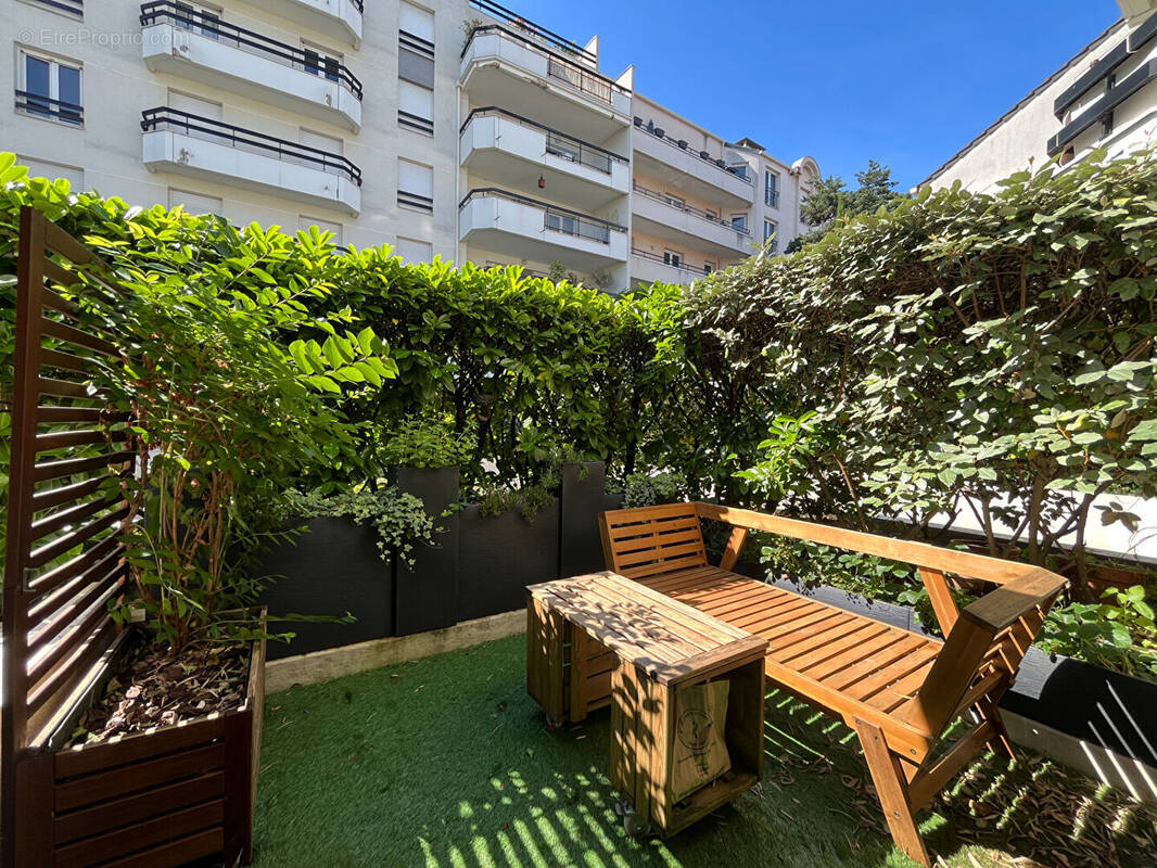 Appartement à SURESNES