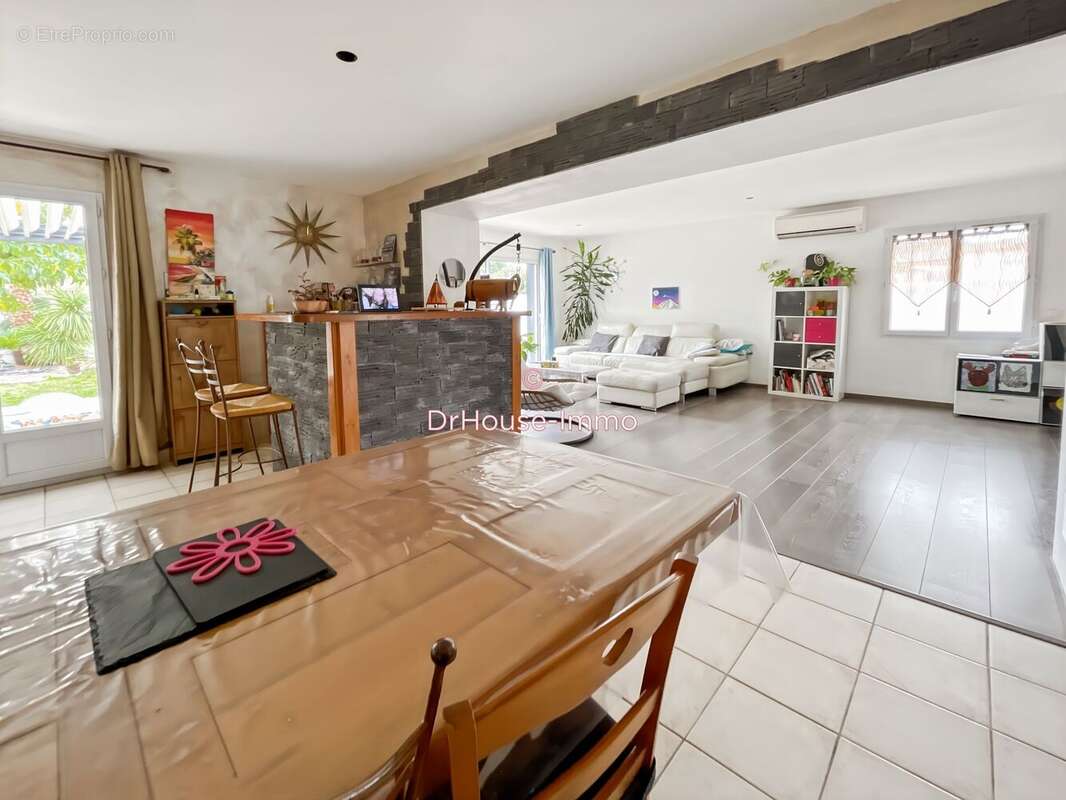 Maison à VILLEVEYRAC