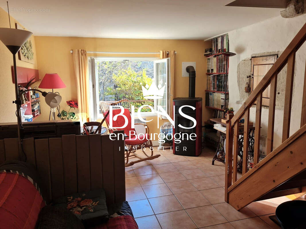 Maison à VAUCHIGNON