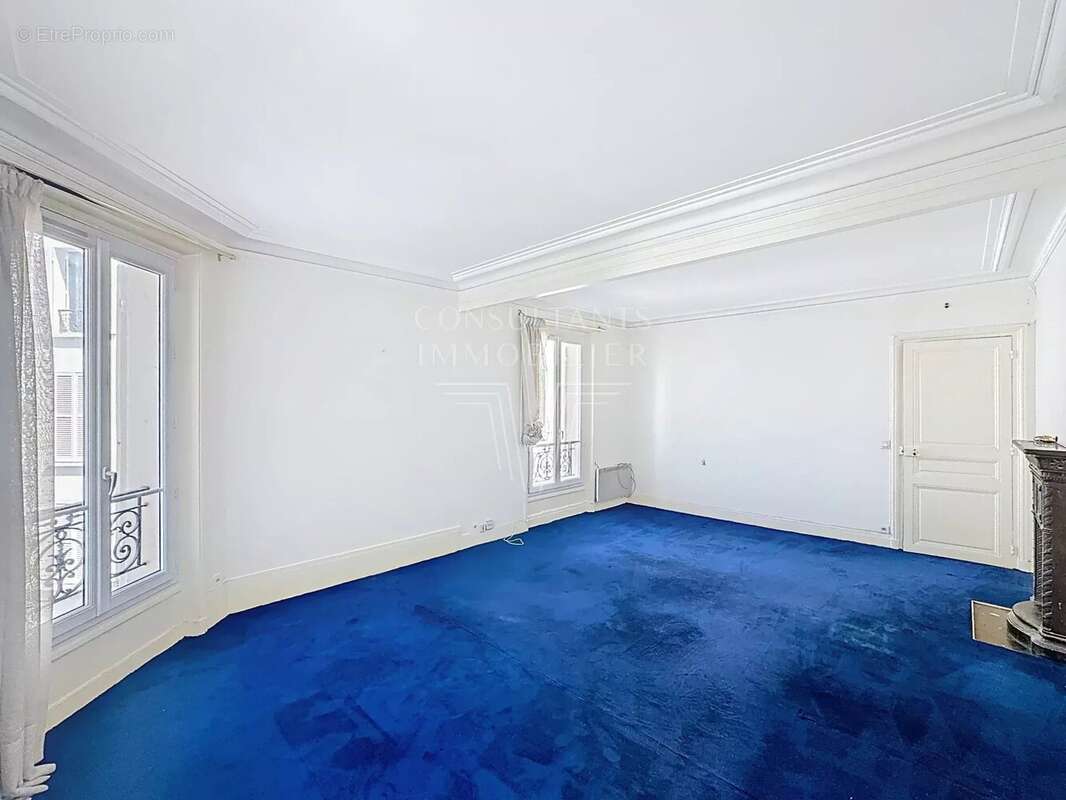 Appartement à LEVALLOIS-PERRET