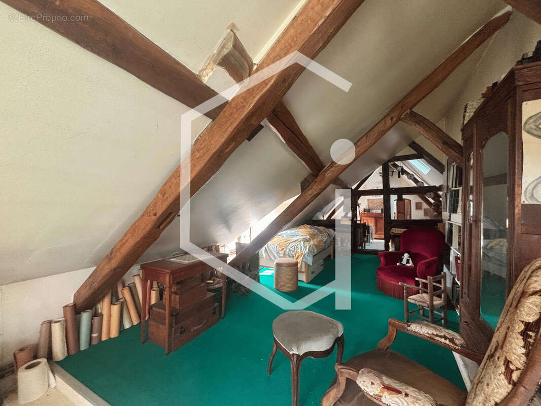 Maison à SURY-PRES-LERE