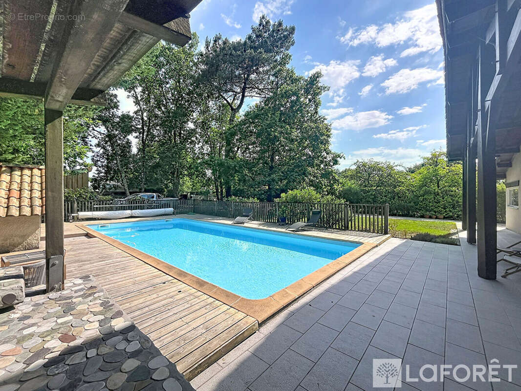 Maison Saint Jean D'Illac 6 pièces 163 m² - photo 13