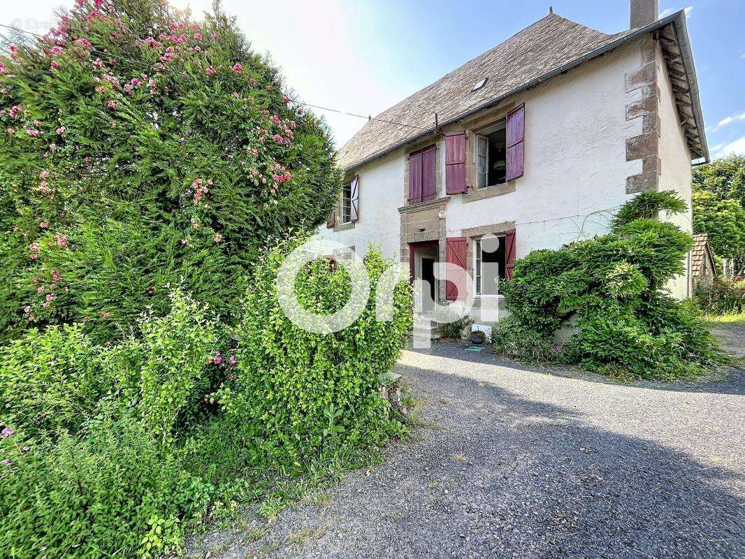 Maison à LOSTANGES