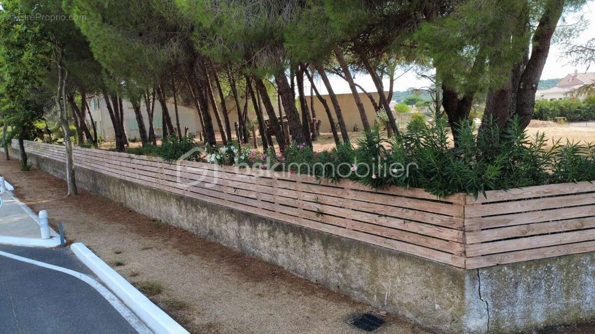 Terrain viabilisé de 1 872 m² – lézignan-la-cèbe – à 5 min de pézenas - photo 8