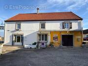 Appartement à ASNANS-BEAUVOISIN