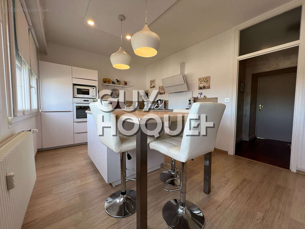 Appartement à MONTCEAU-LES-MINES