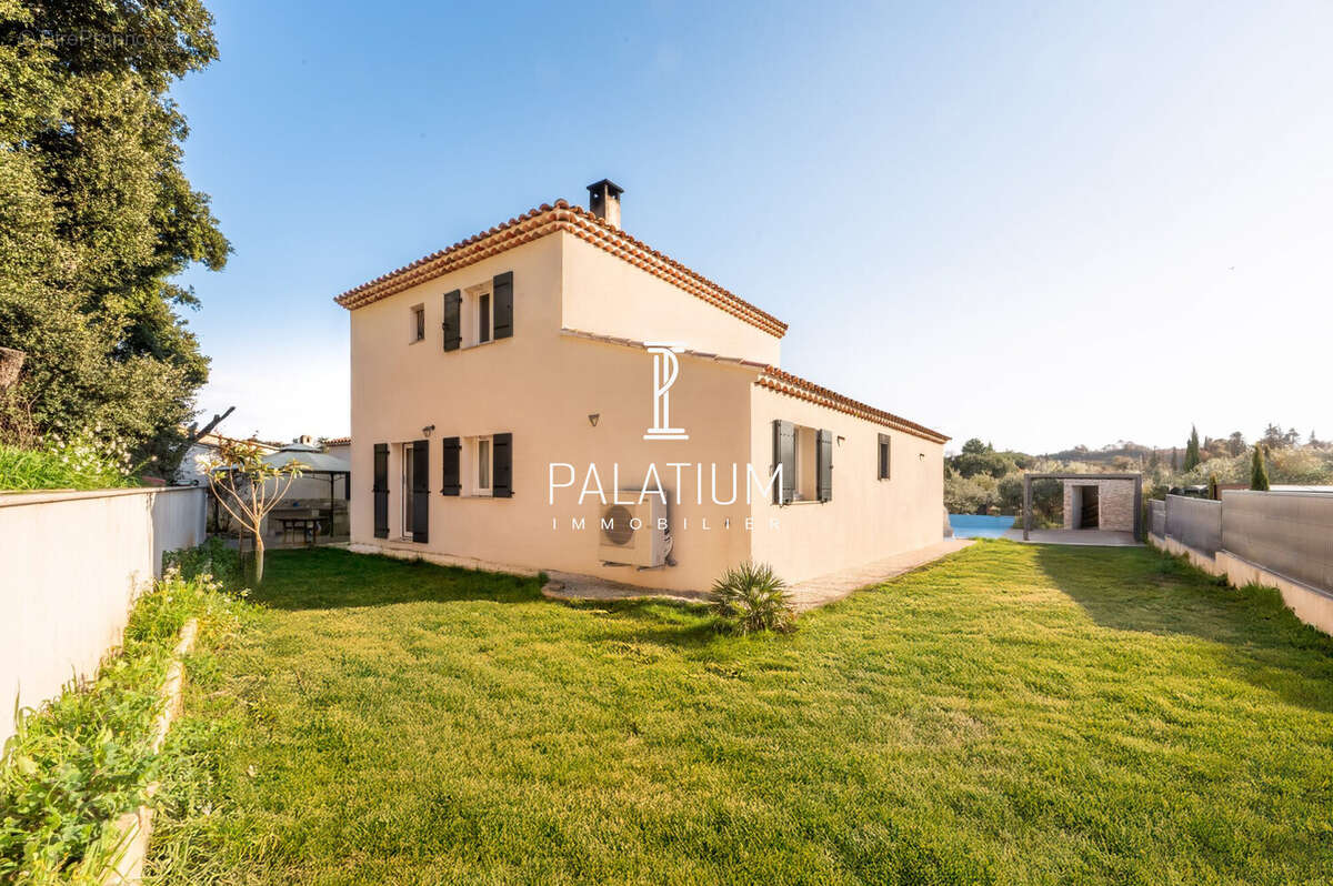 Maison à GINASSERVIS