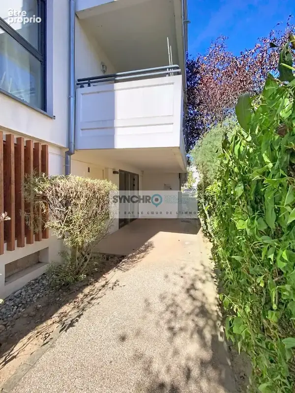 F2 en attique avec terrasse et garage - photo 2