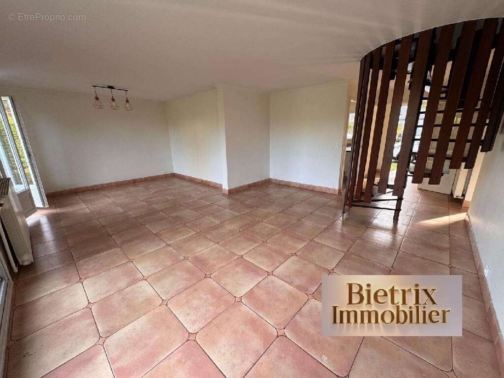 Maison à L&#039;ISLE-ADAM