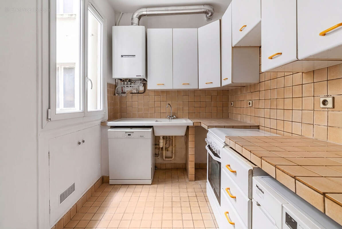 Appartement Paris 4 pièce(s) 84.5m2 - photo 9