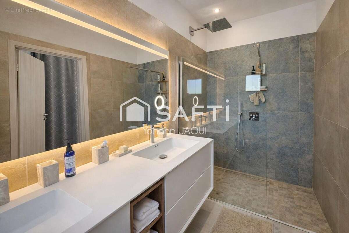 Photo 4 - Maison à SALERNES