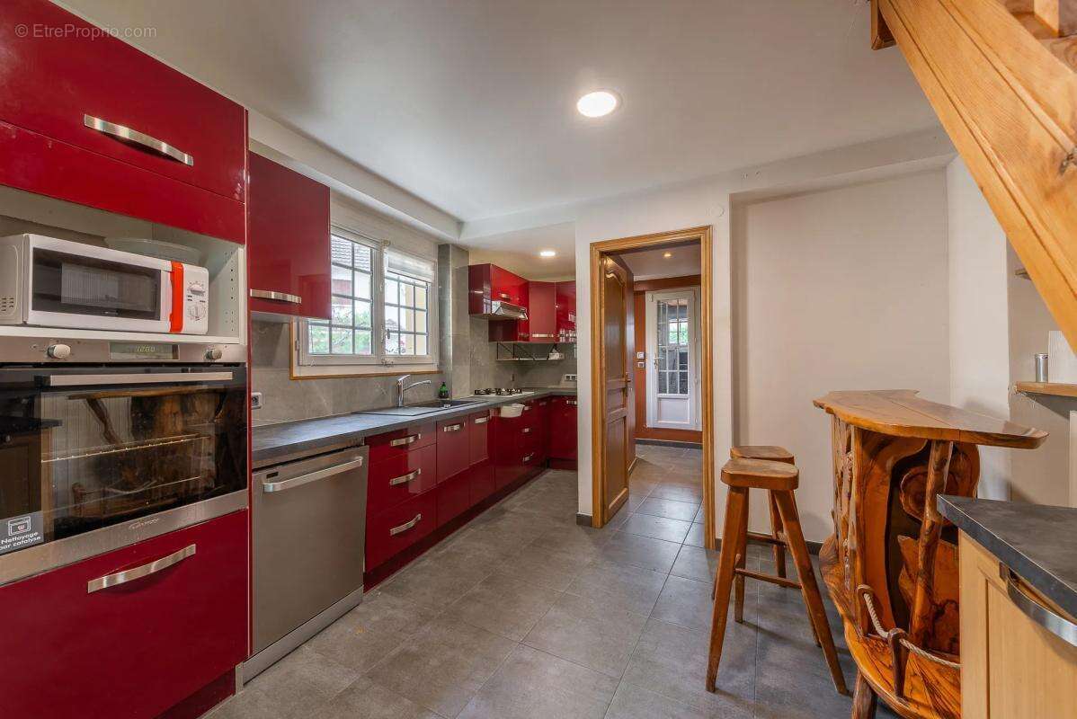 Maison de ville 4 pièces de 127 m² à Villeneuve-sous-Dammartin - photo 2