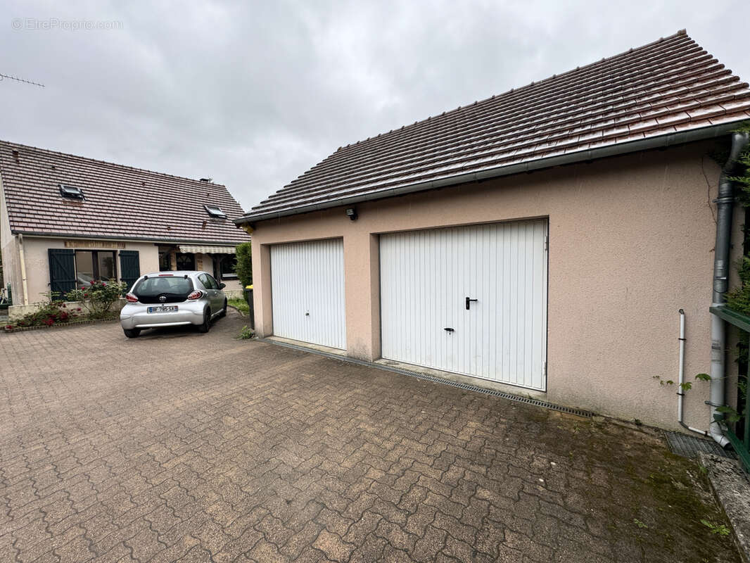 Maison à EZY-SUR-EURE