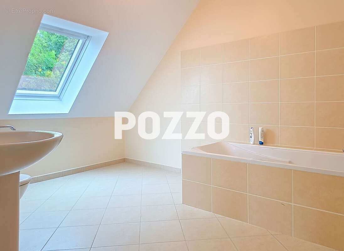 Maison Yquelon 6 pièce(s) 137 m² - photo 9