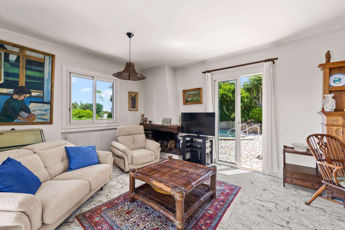 Maison à FREJUS