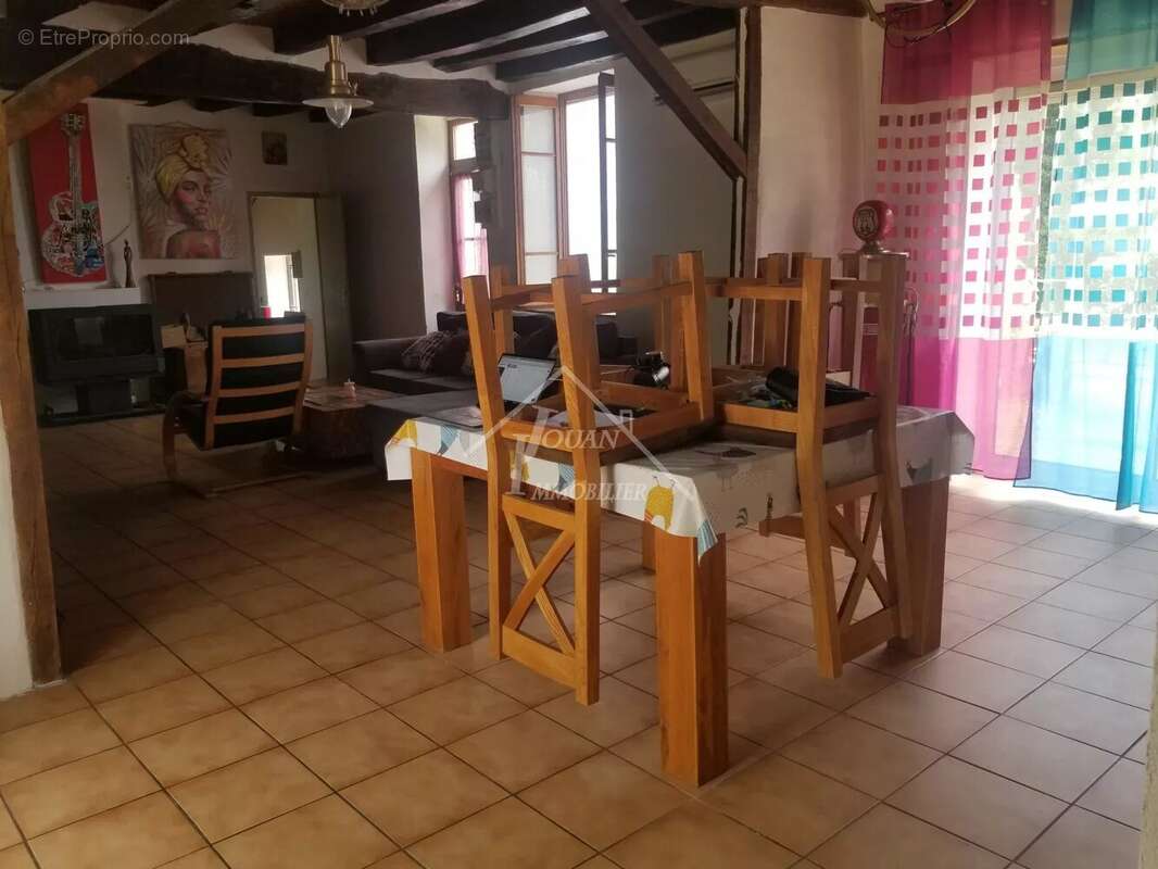 Maison à LE VILHAIN