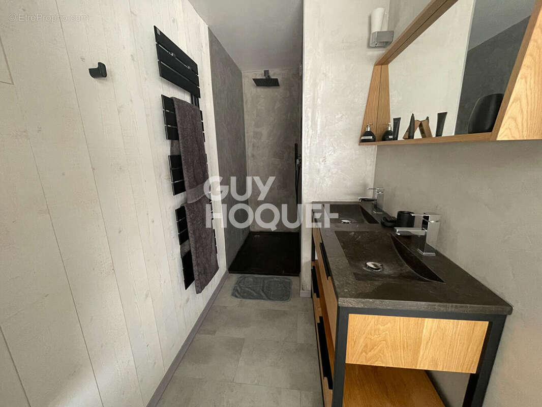 Appartement à SAINT-MARTIN-DE-RE