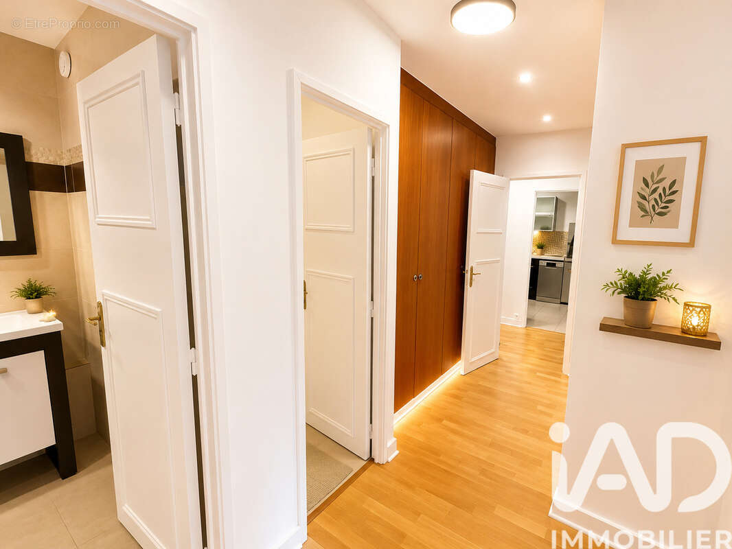 Photo 6 - Appartement à COURBEVOIE