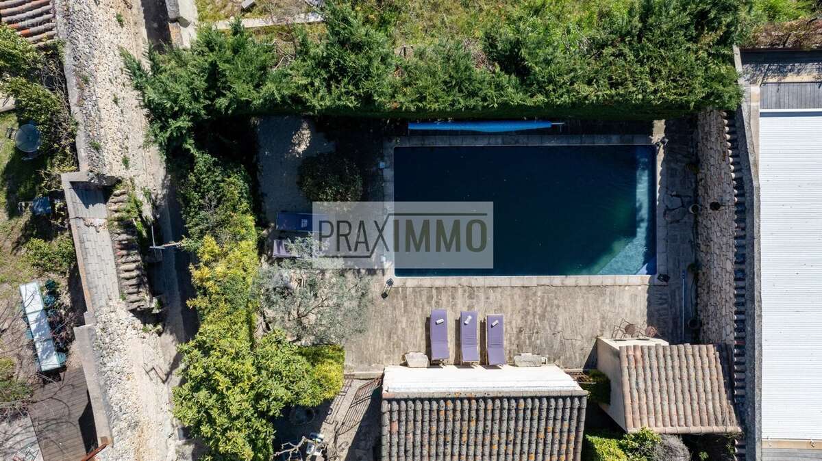427 m² à Mazan  - photo 5