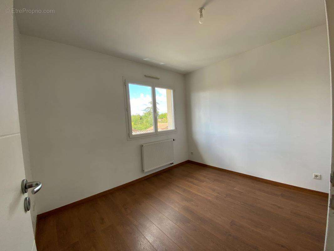 Maison à CAILLOUX-SUR-FONTAINES