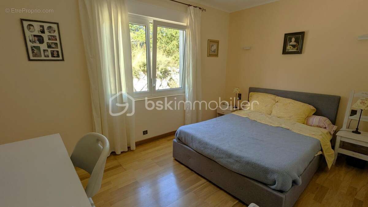 Maison à COMBAILLAUX