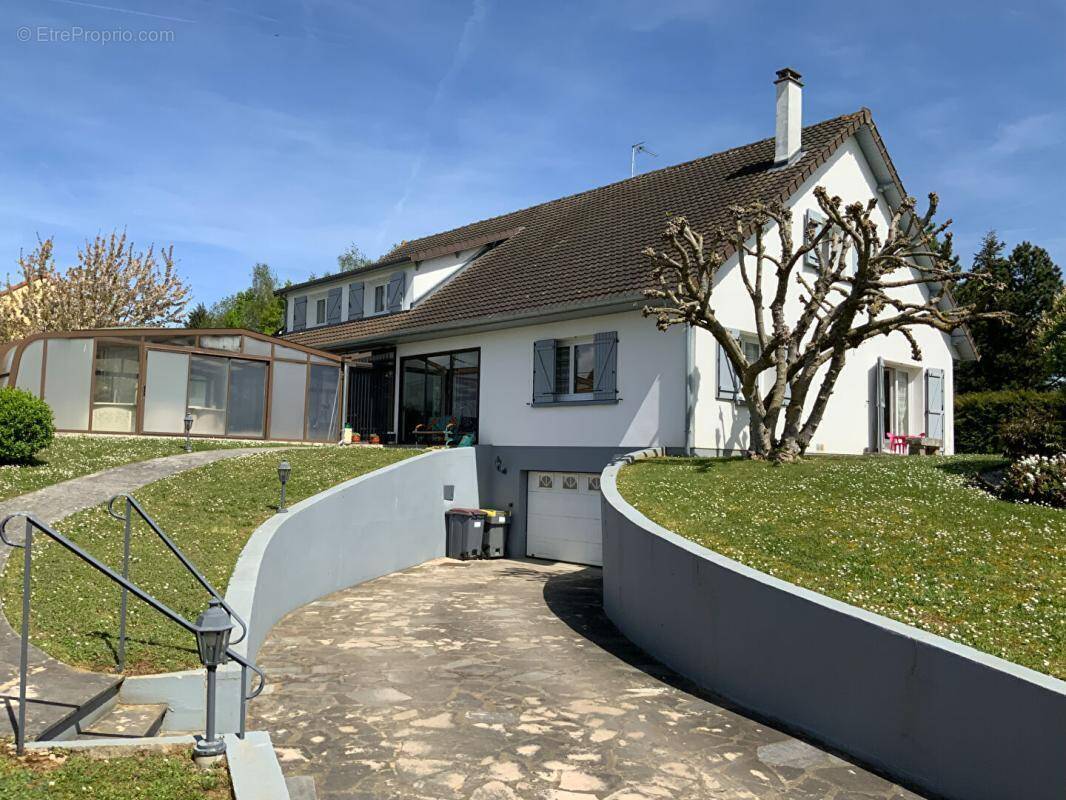Maison à MORET-SUR-LOING