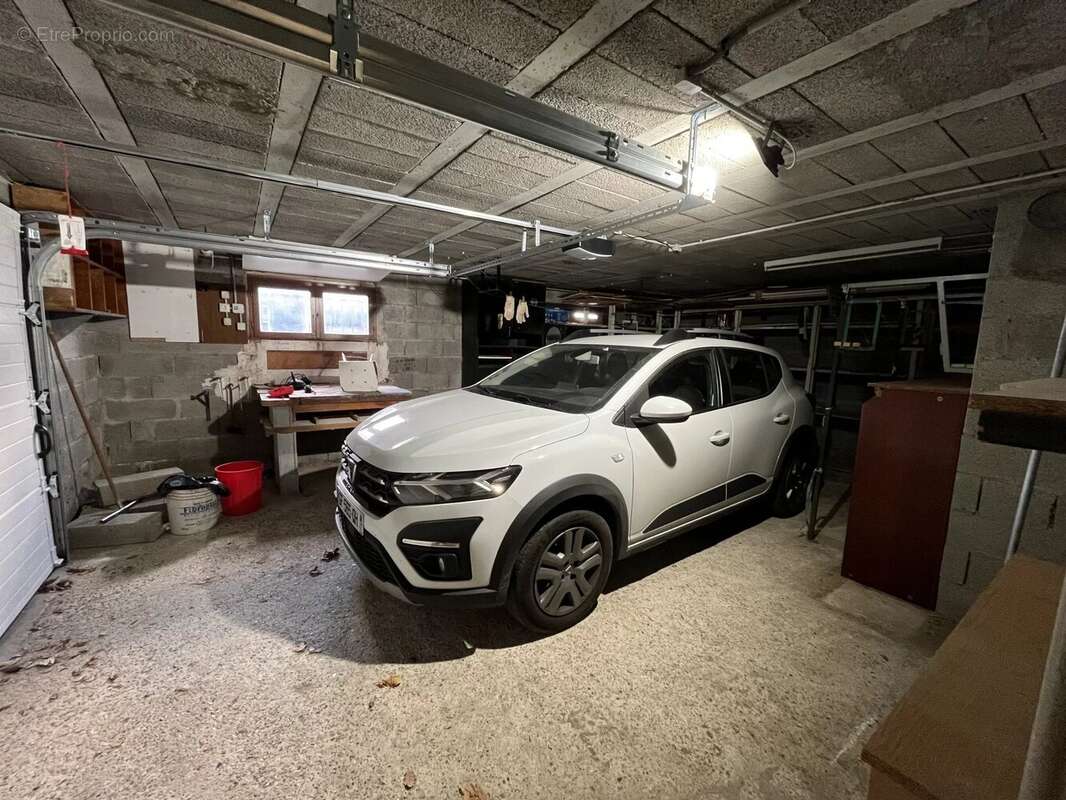 Maison à SAINT-MARCEL-LES-VALENCE