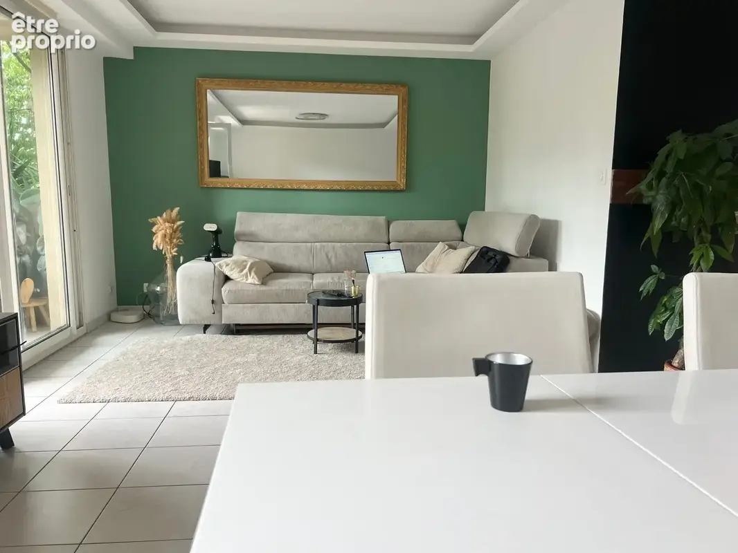 Magnifique 3 pieces en excellent etat-tres calme-vue degagee-grand garage avec acces par ascenseur - photo 5