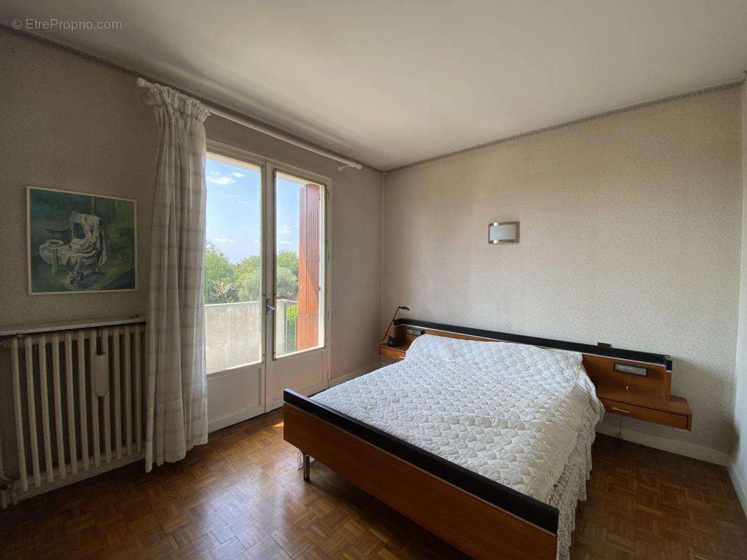 Maison 8 pièces 215 m² Balma  Grand terrain au calme - photo 8