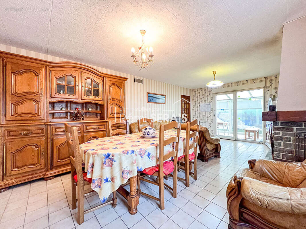 Maison à CONDE-SUR-NOIREAU