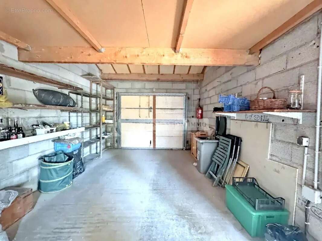 Maison à FONTVIEILLE