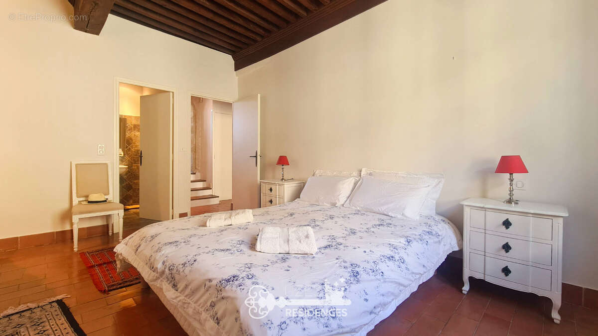 Appartement à UZES