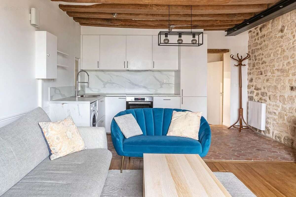 Appartement à PARIS-3E