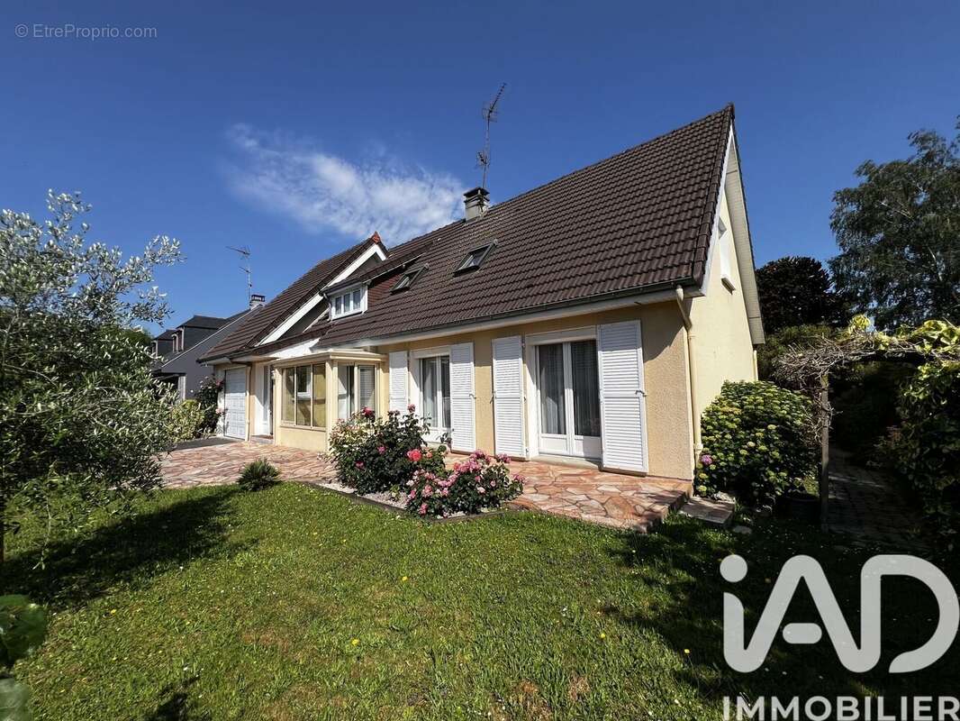 Maison 147 m² à Agneaux  - photo 2