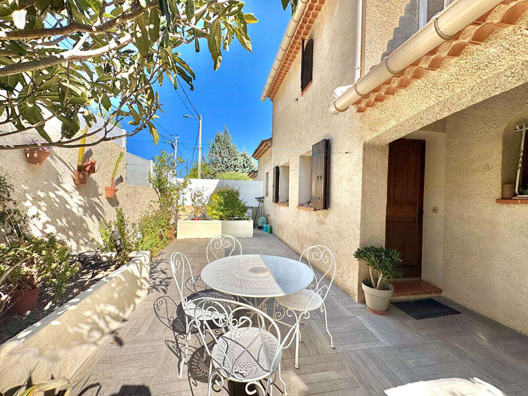 Maison La Cadiere D Azur 3 pièce(s) 86.63 m2 - photo 2