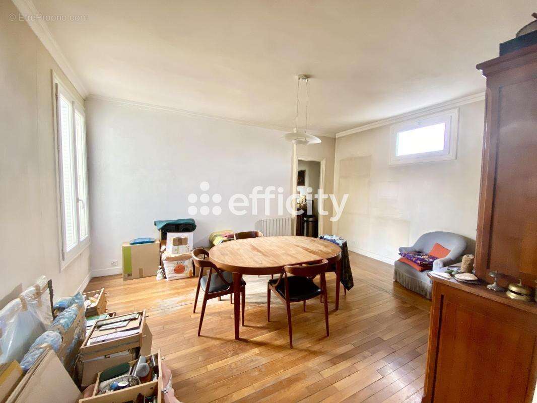 Appartement à LE RAINCY