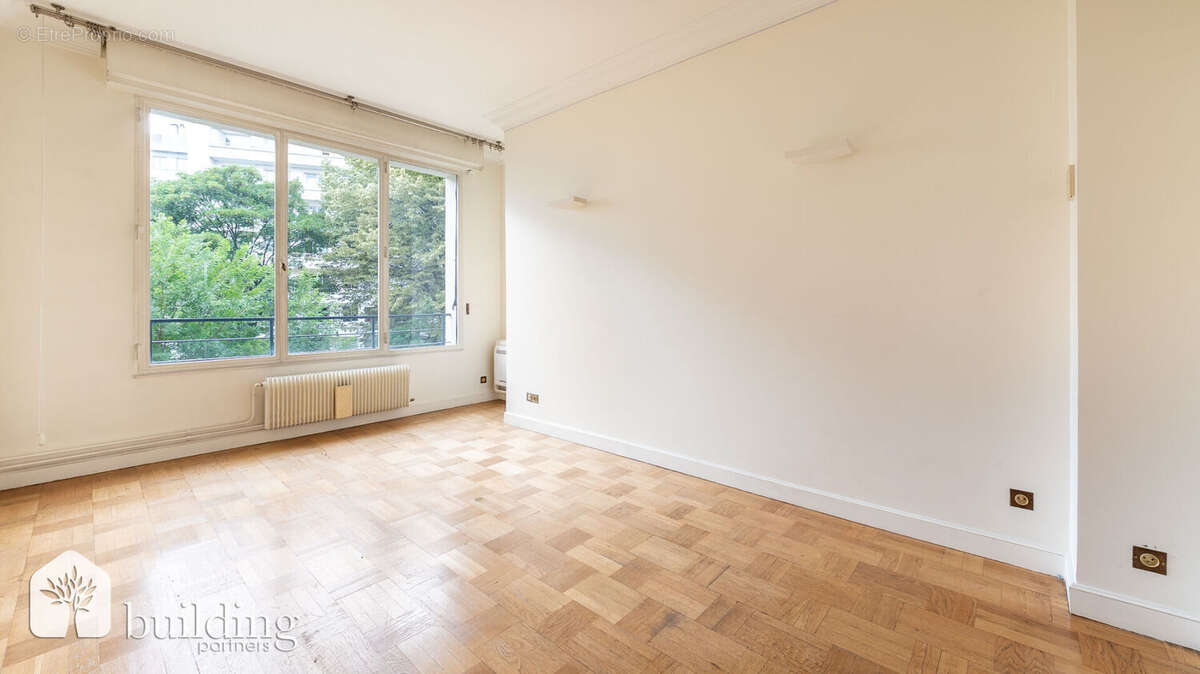Porte Dauphine Paris 16ème - Appartement 5 pièces 167 m² avec 7 m² de balcon - photo 16