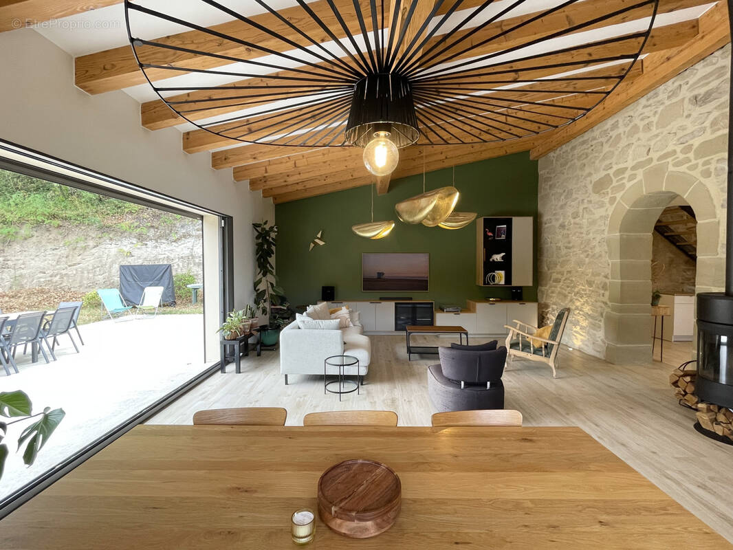 Maison à MOURS-SAINT-EUSEBE