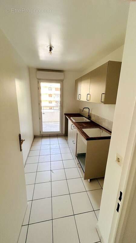 Appartement à L&#039;HAY-LES-ROSES