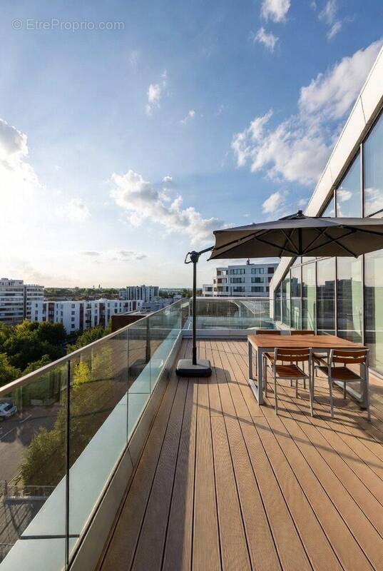 Appartement à LE PERREUX-SUR-MARNE