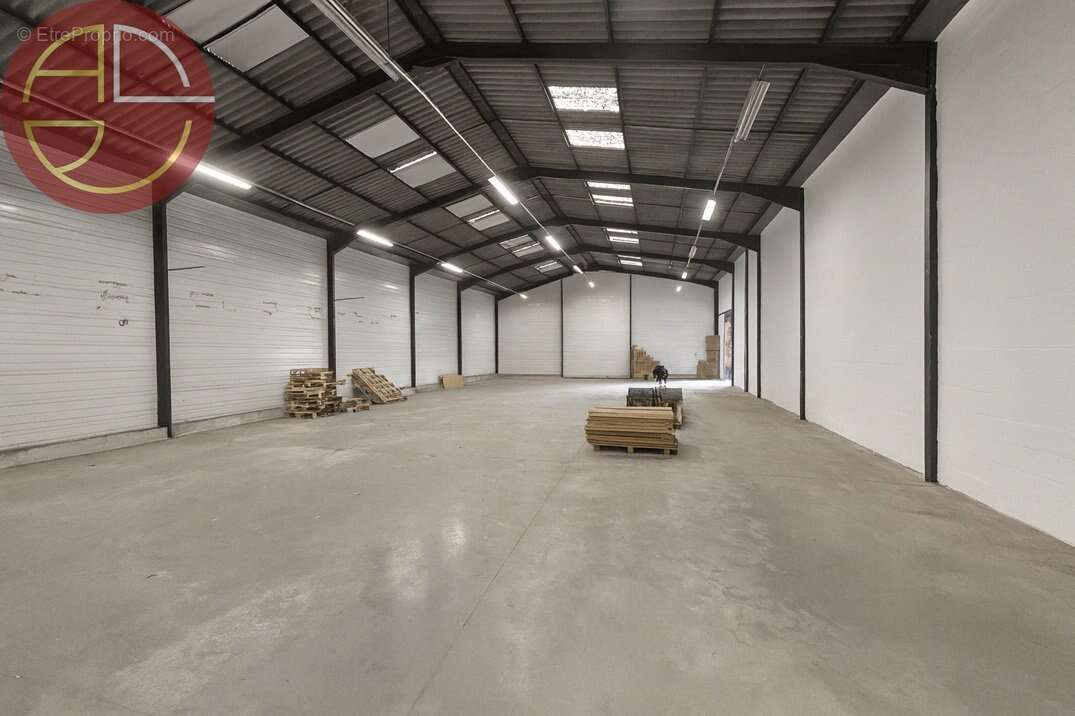 Commerce à LESPINASSE