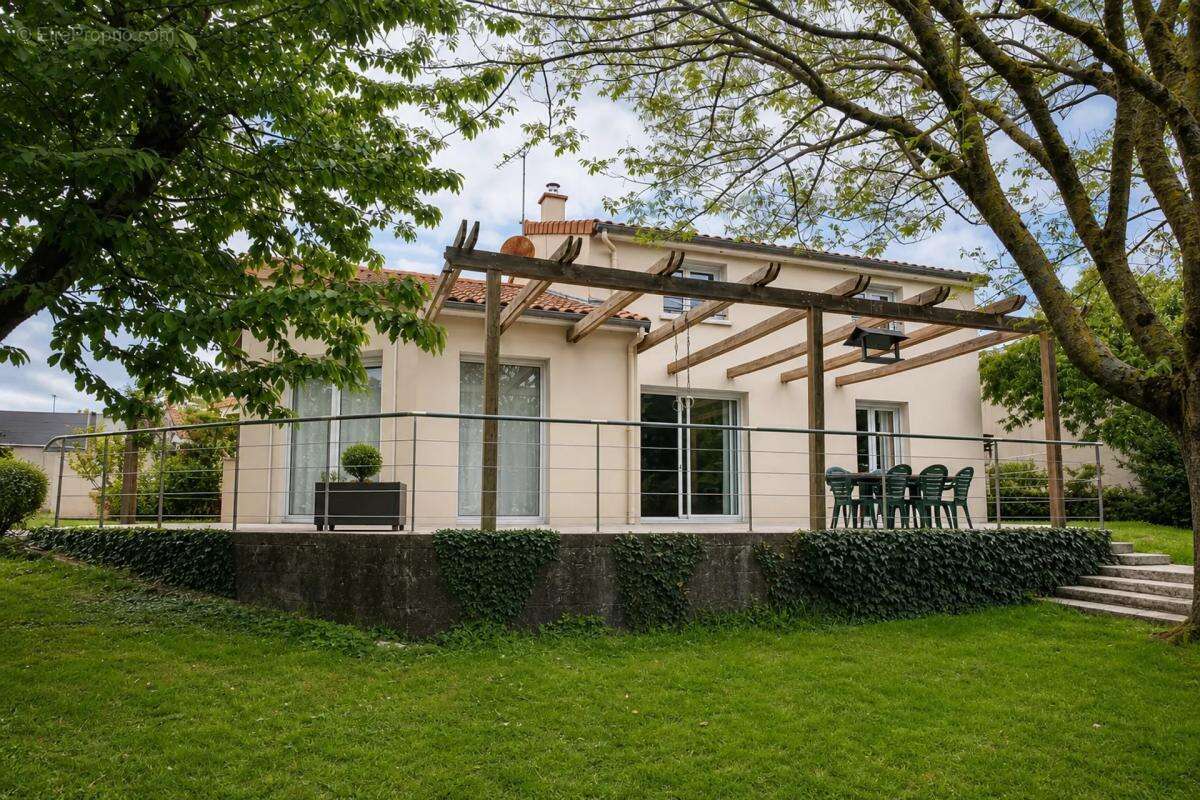 Maison à LA ROMAGNE