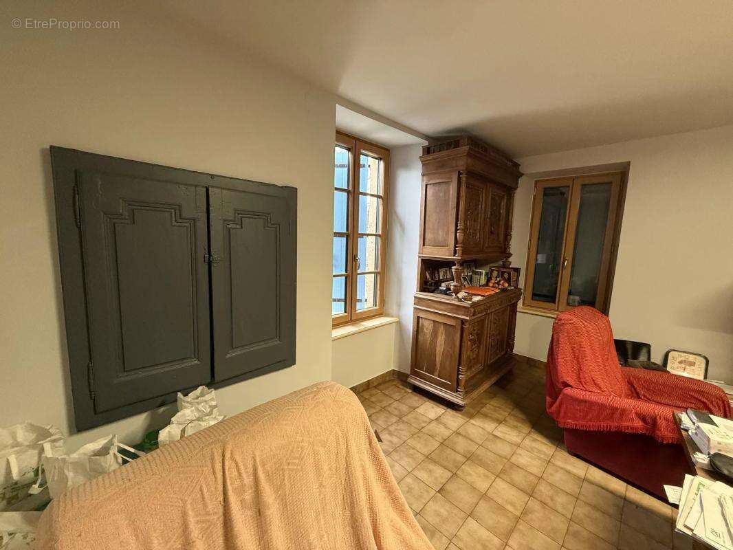 Maison à TAURIAC-DE-NAUCELLE