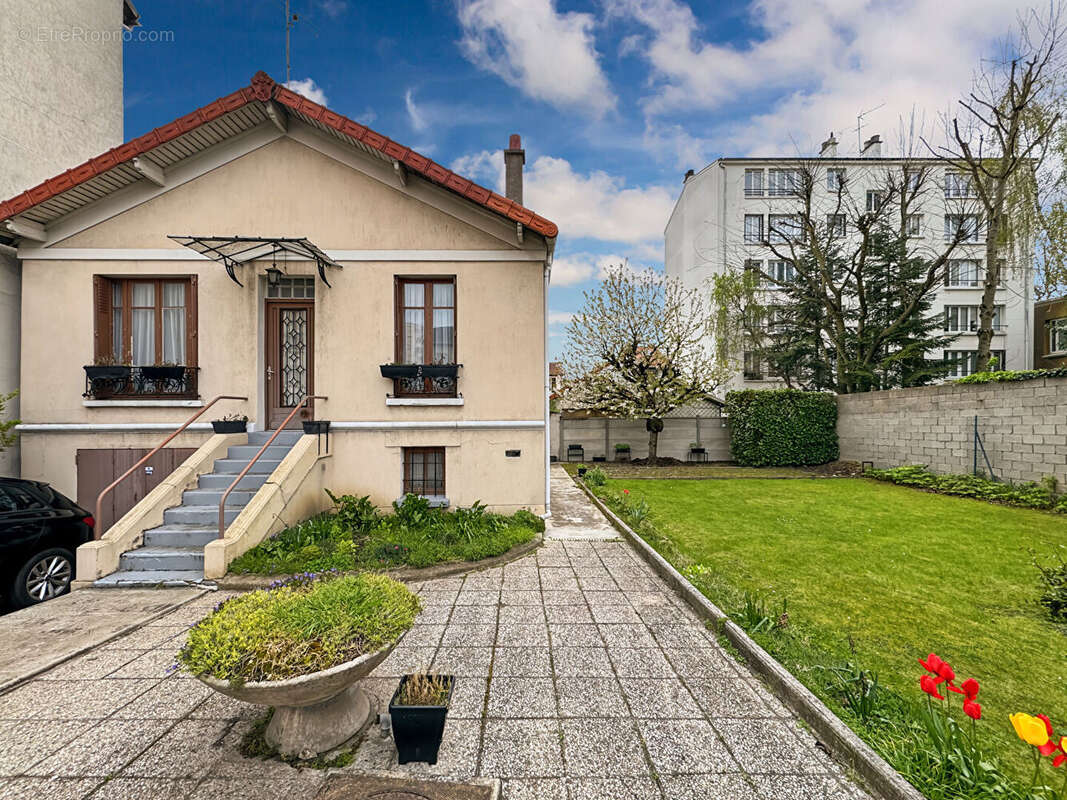 Maison à MONTREUIL