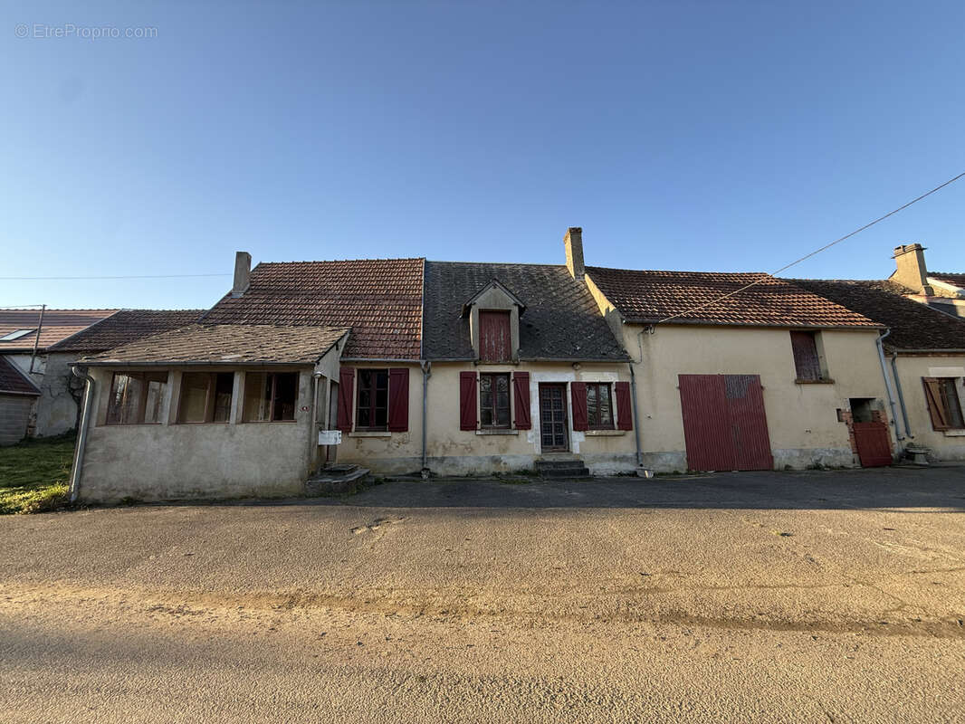 Maison à MENETOU-RATEL