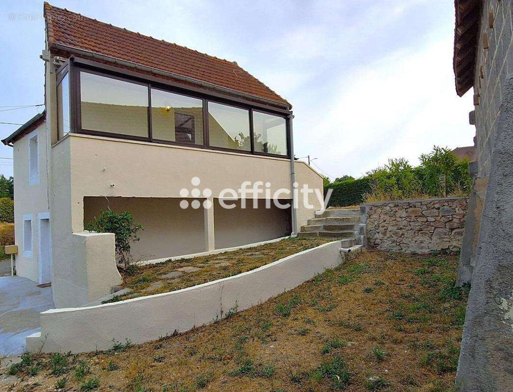 Maison 69 m² à Huriel  - photo 13