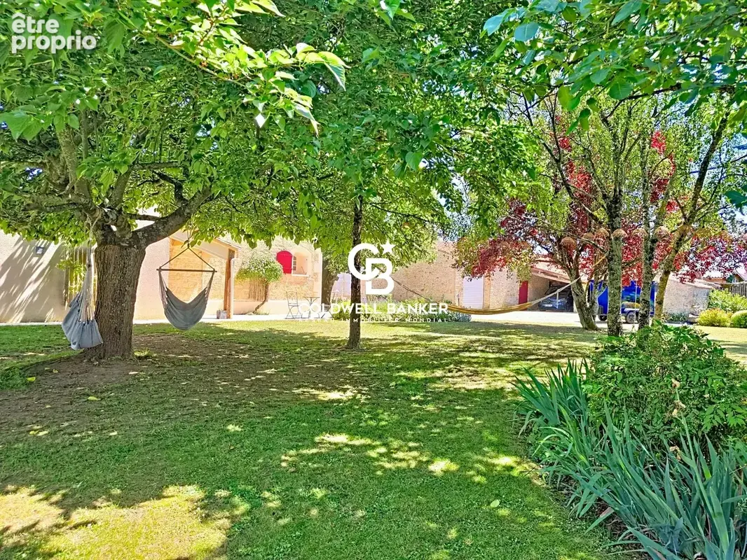 Belle propriété de charme avec jardin et dépendances à Thiré - photo 6