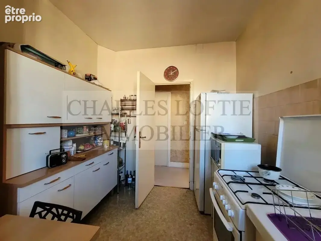 Immeuble de 3 logements, dépendances et jardin à Cahors. - photo 20