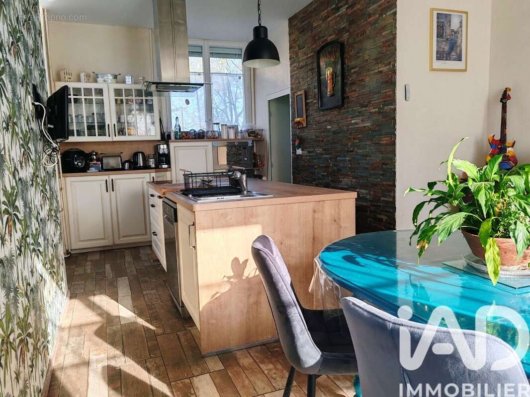 Maison 152 m² à Cernusson  - photo 7