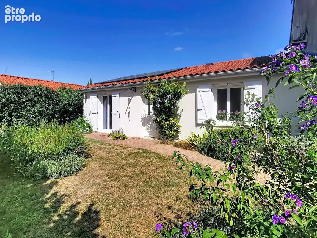 Photo Maison à Castelnau-D'estretefonds au prix de 369 900€